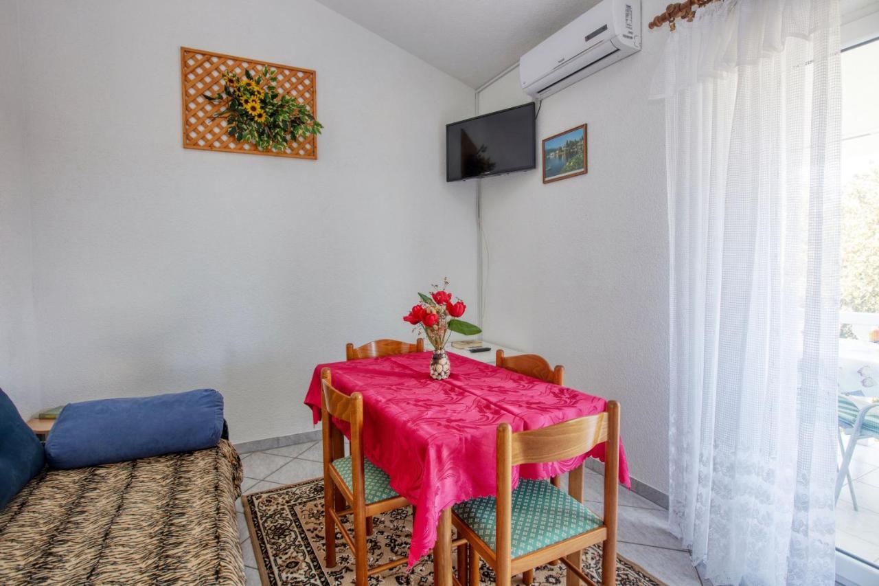 Apartments With A Parking Space Zablace, Sibenik - 4219 Экстерьер фото