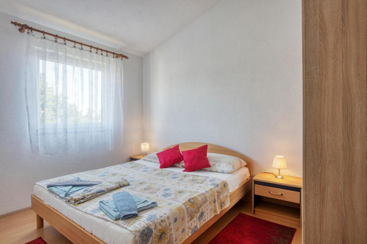 Apartments With A Parking Space Zablace, Sibenik - 4219 Экстерьер фото