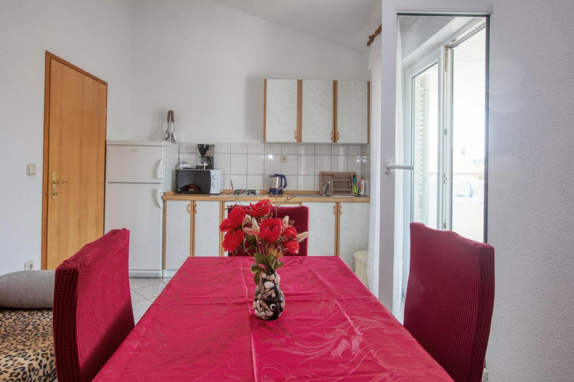 Apartments With A Parking Space Zablace, Sibenik - 4219 Номер фото