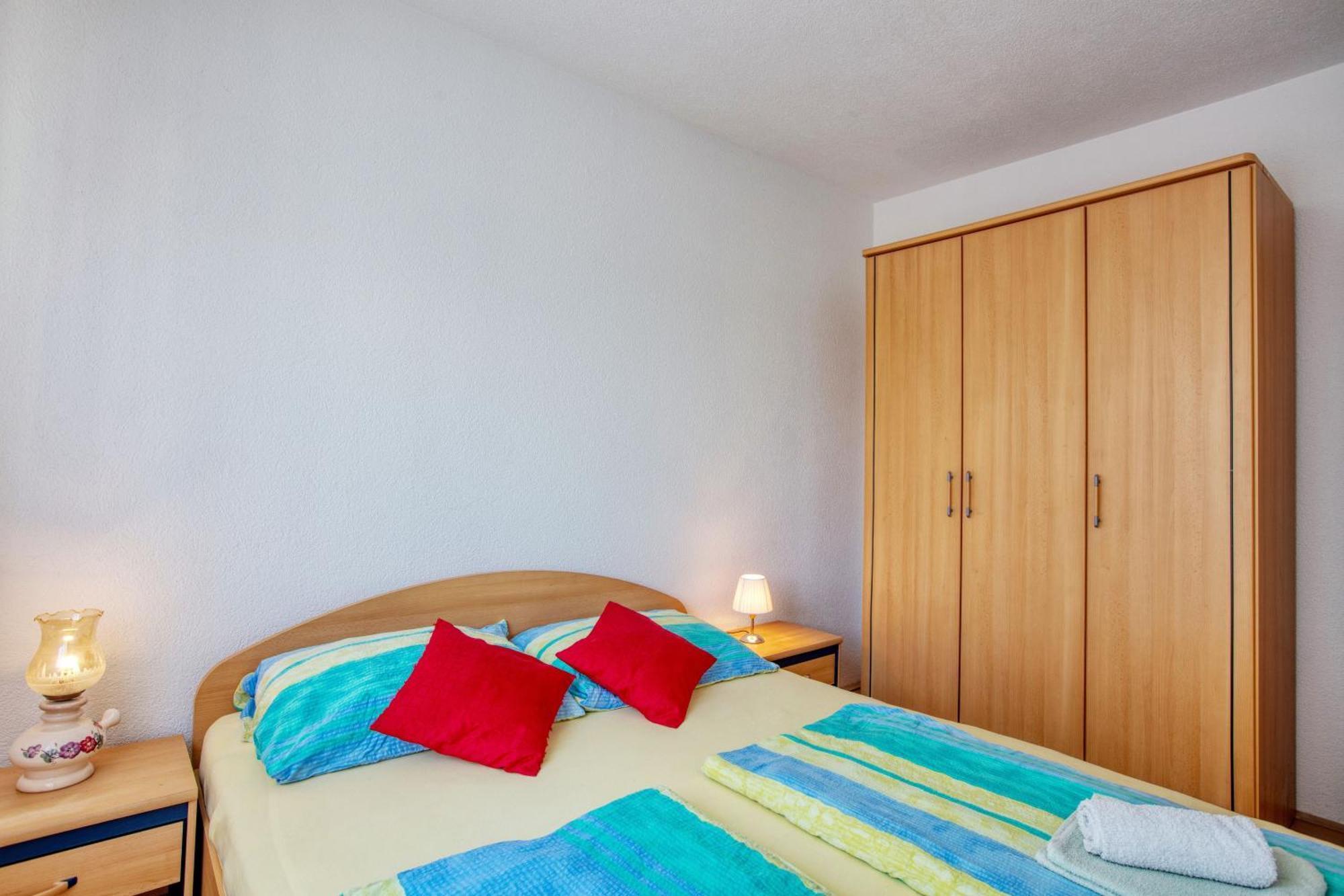 Apartments With A Parking Space Zablace, Sibenik - 4219 Номер фото
