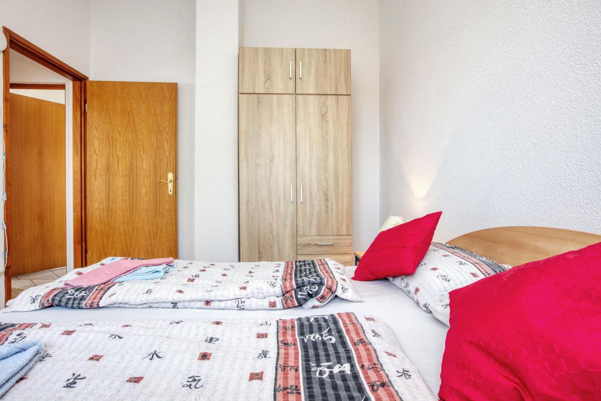 Apartments With A Parking Space Zablace, Sibenik - 4219 Номер фото